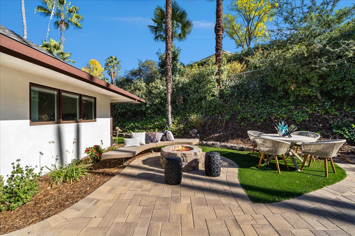 outside firepit